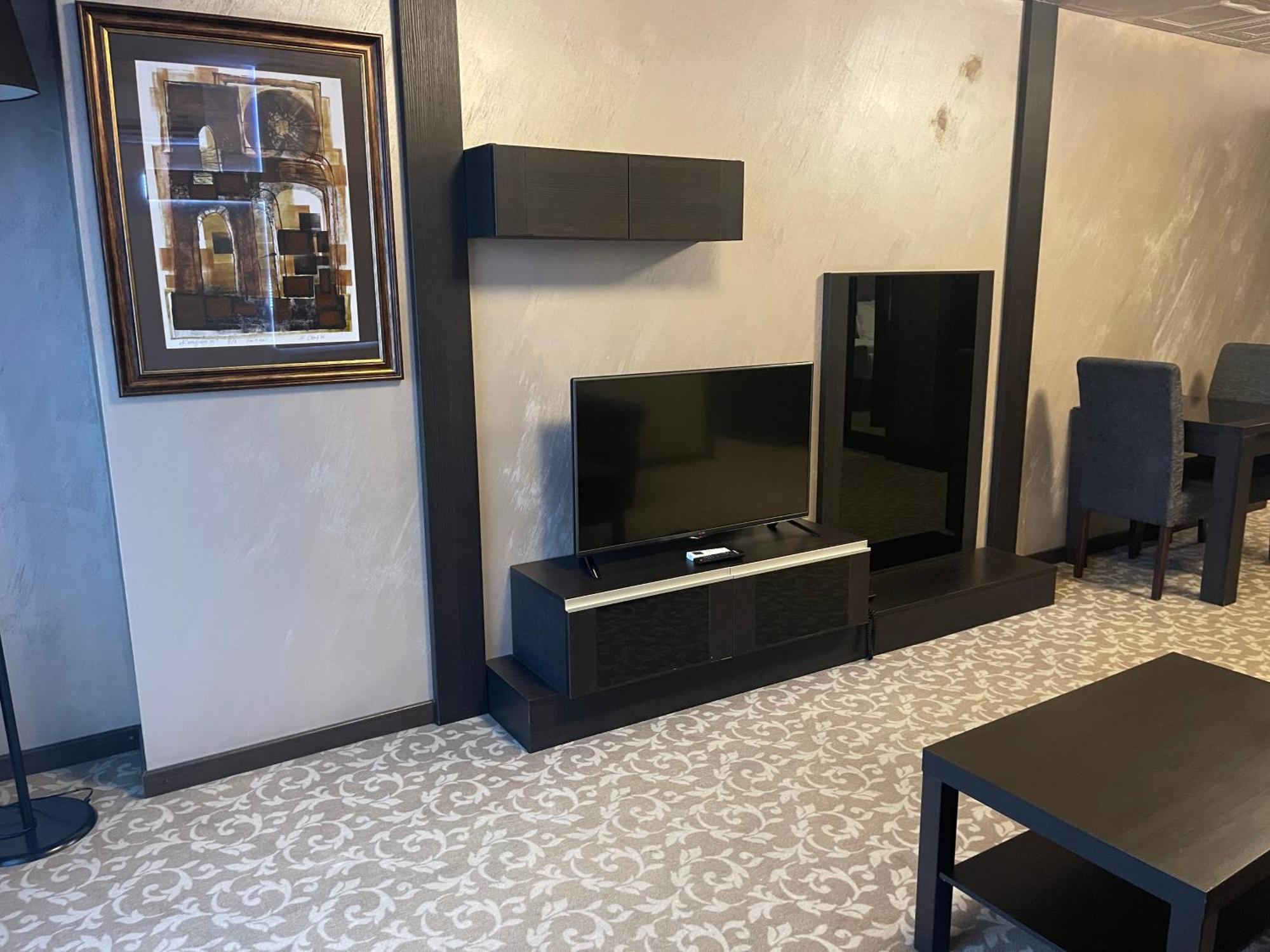 мия 2 Deluxe Royal Apartment *
