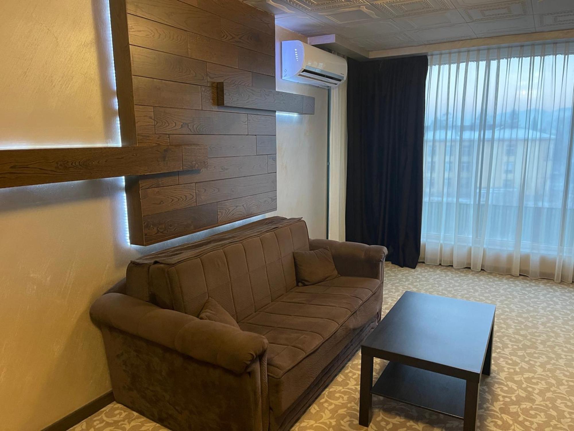 мия 2 Deluxe Royal Apartment *